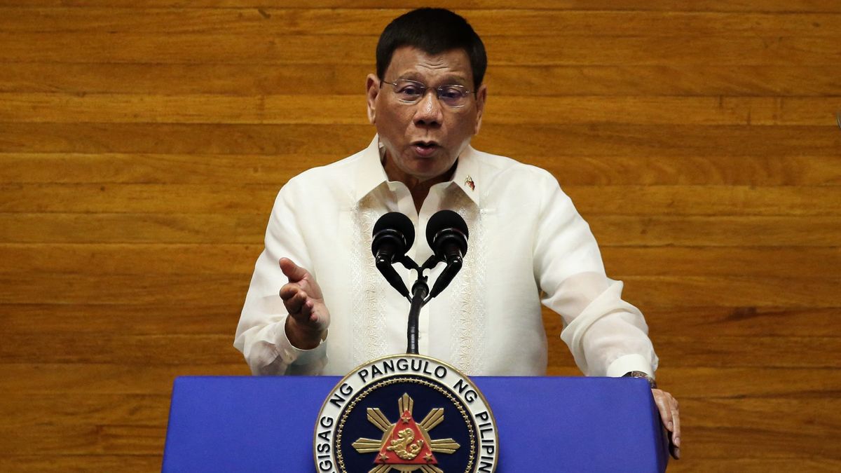 Filipínský prezident Duterte oznámil, že příští rok skončí v politice